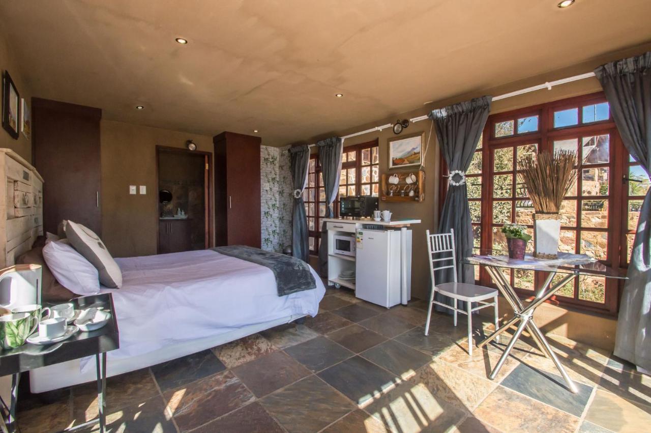 Sable Hiking & Accommodation Magaliesburg Exterior photo